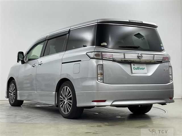 2015 Nissan Elgrand