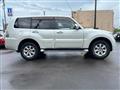2012 Mitsubishi Pajero
