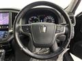 2013 Toyota Crown Hybrid