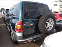 2002 Mitsubishi Pajero