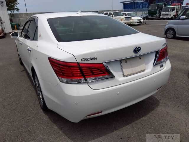 2014 Toyota Crown Majesta