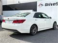 2013 Toyota Crown Hybrid