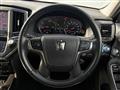 2013 Toyota Crown Hybrid