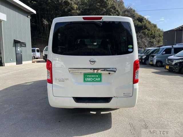 2020 Nissan NV350 Caravan