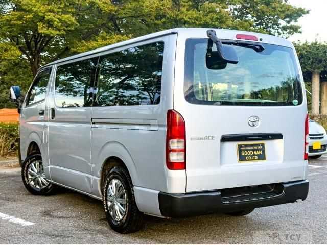 2014 Toyota Hiace Van