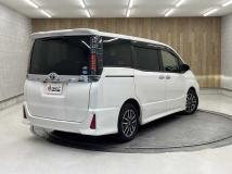 2016 Toyota Voxy