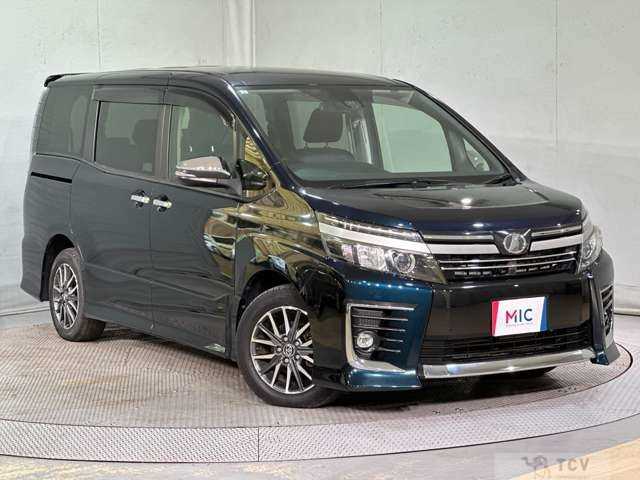 2017 Toyota Voxy