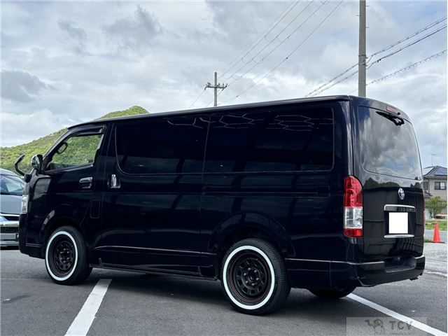 2015 Toyota Regiusace Van