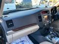 2013 Mitsubishi Pajero