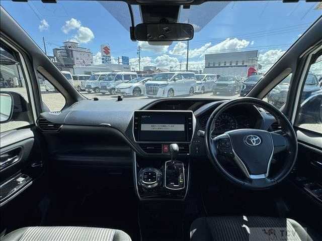 2018 Toyota Voxy