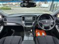 2013 Toyota Crown Hybrid