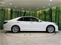 2013 Toyota Crown Hybrid