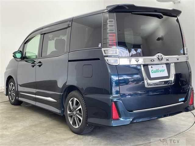2017 Toyota Voxy