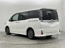 2017 Toyota Voxy