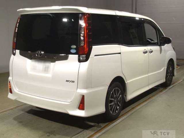 2017 Toyota Noah