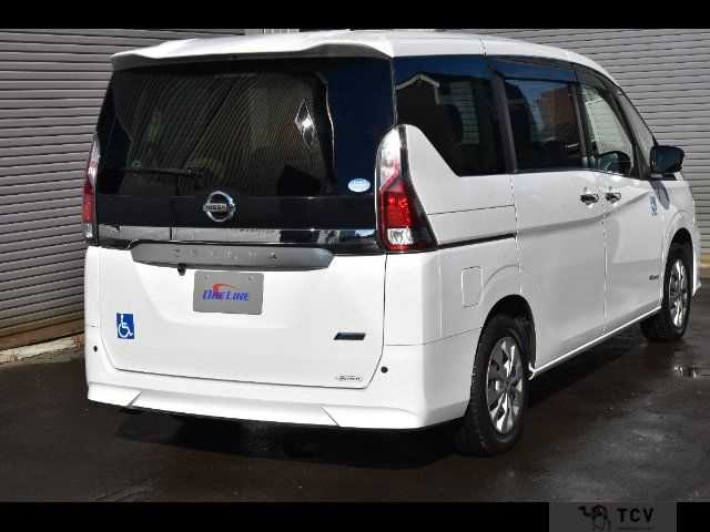 2018 Nissan Serena