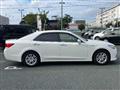 2014 Toyota Crown Hybrid