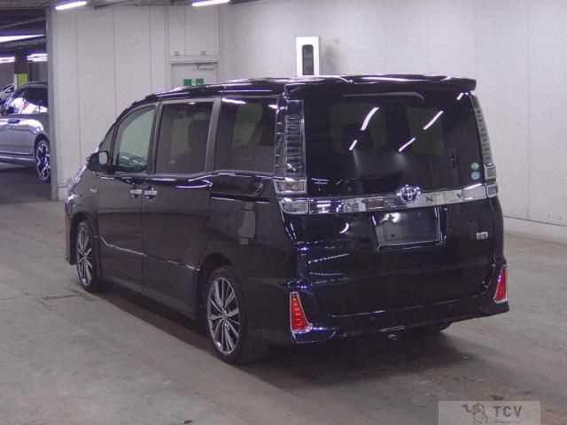 2019 Toyota Voxy