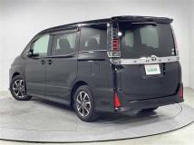 2017 Toyota Voxy