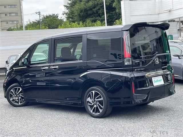 2015 Honda Step WGN