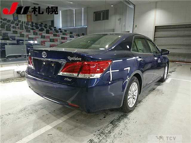 2017 Toyota Crown