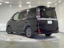 2017 Toyota Voxy