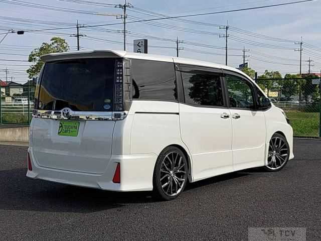 2017 Toyota Voxy