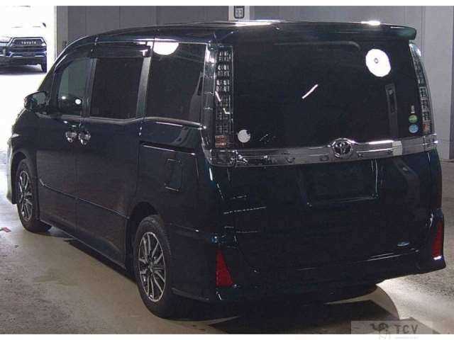 2016 Toyota Voxy
