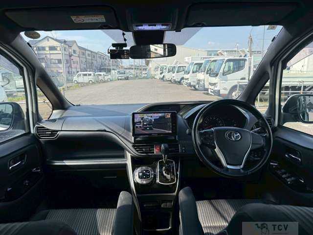2019 Toyota Voxy