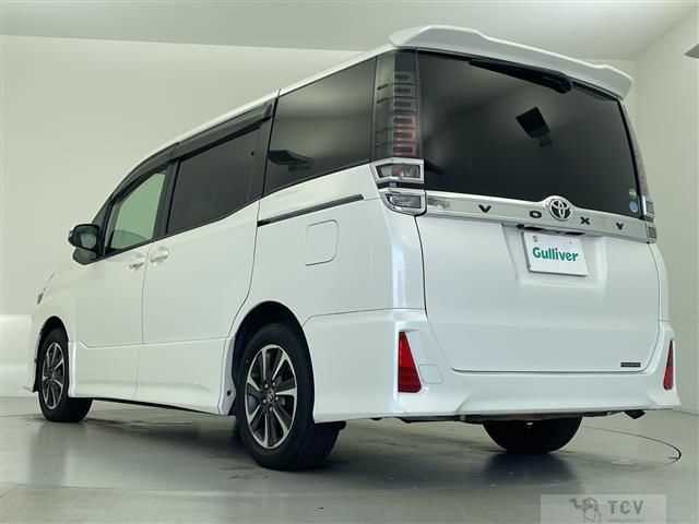 2018 Toyota Voxy