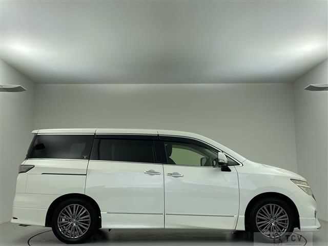 2017 Nissan Elgrand