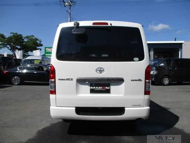 2016 Toyota Regiusace Van