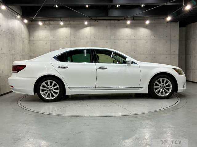 2013 Lexus LS