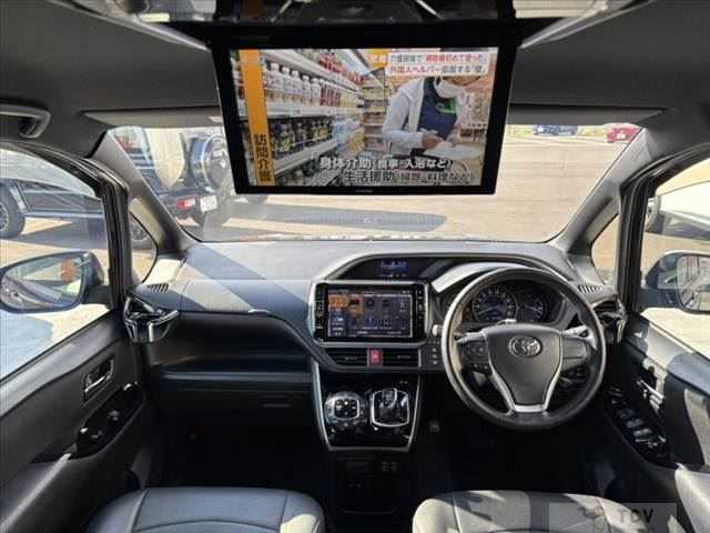 2019 Toyota Voxy