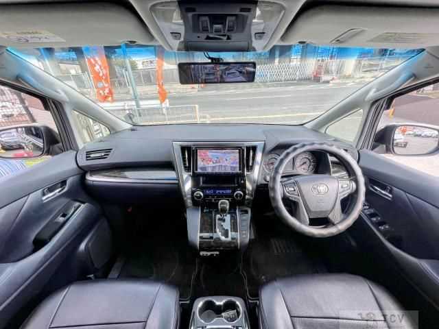 2015 Toyota Alphard