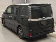 2017 Toyota Voxy