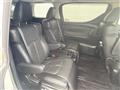 2015 Toyota Vellfire