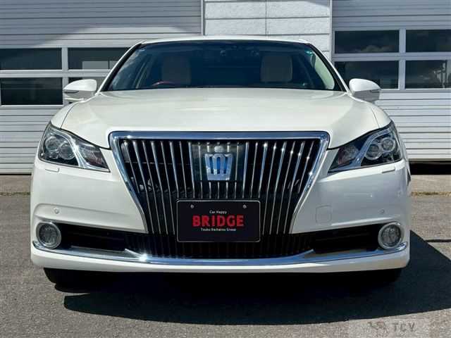 2015 Toyota Crown Majesta