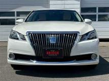 2015 Toyota Crown Majesta