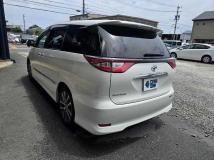 2017 Toyota Estima