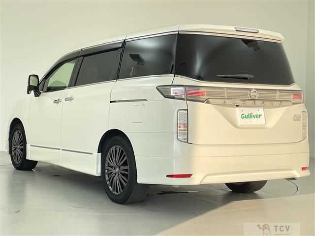 2018 Nissan Elgrand