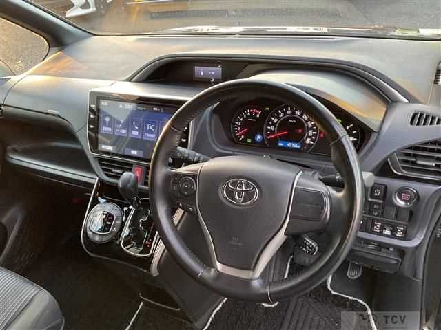 2020 Toyota Voxy