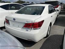 2017 Toyota Crown Hybrid