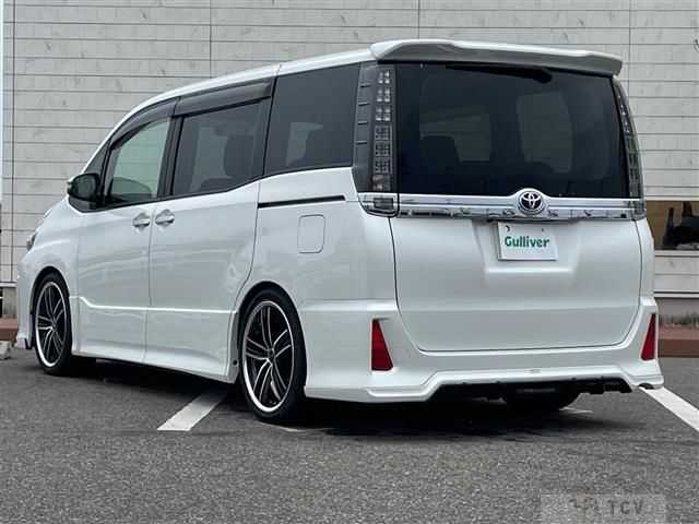 2015 Toyota Voxy
