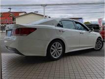 2015 Toyota Crown Hybrid