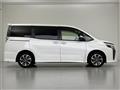 2017 Toyota Voxy