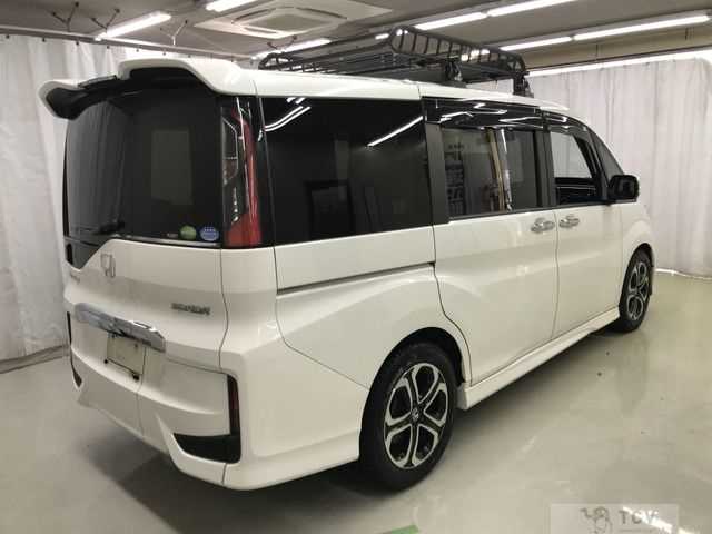 2017 Honda Step WGN