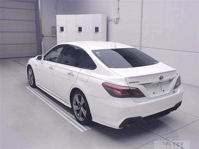 2019 Toyota Crown