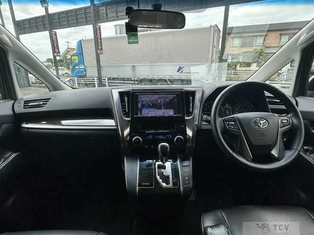 2017 Toyota Alphard