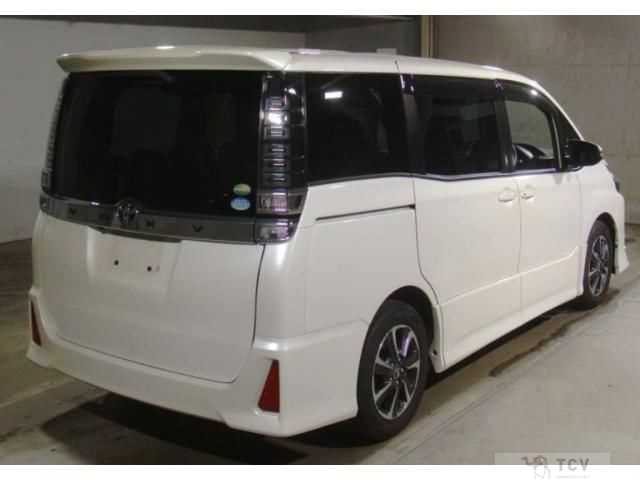 2017 Toyota Voxy